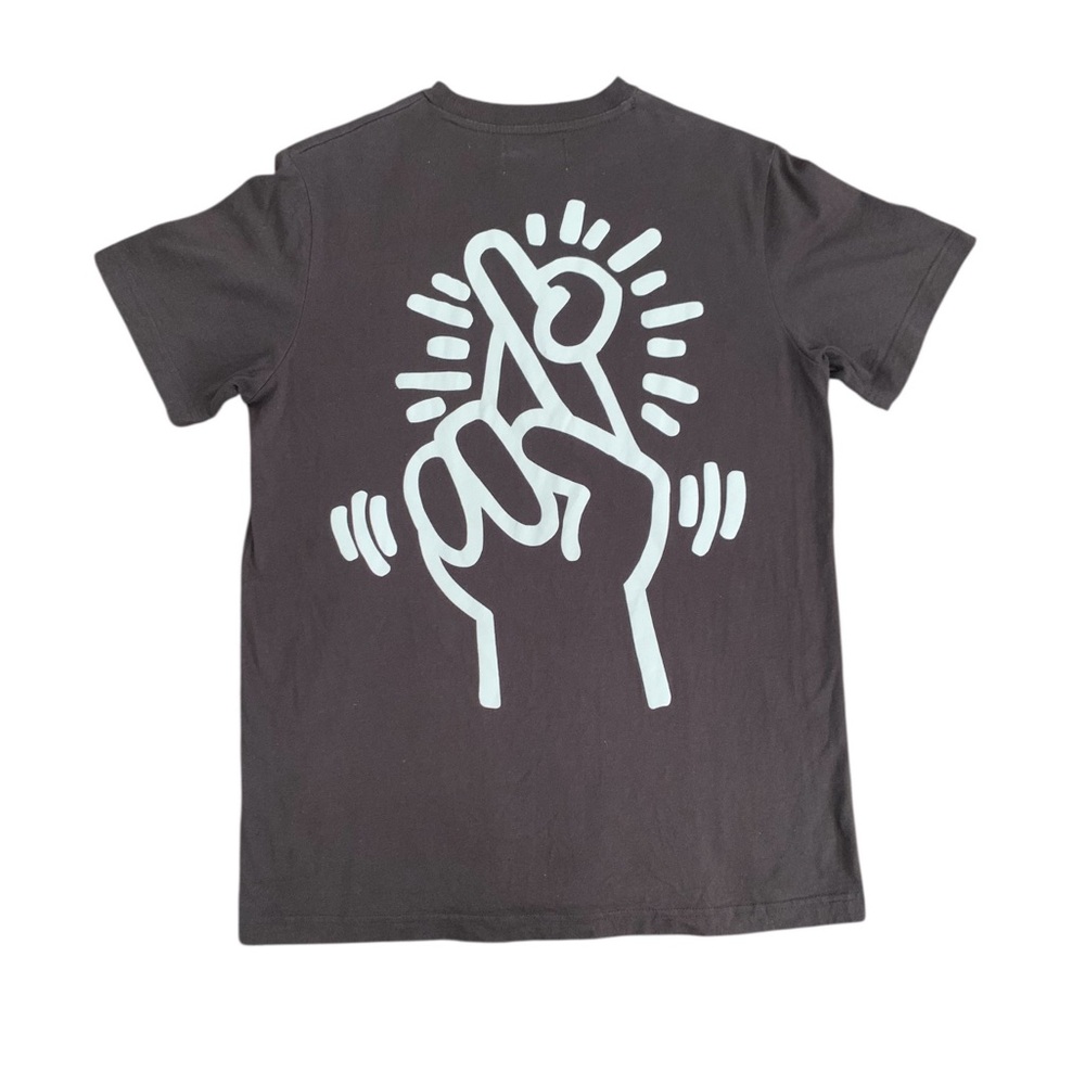 KEITH HARING FINGERS CROSSED BROWN SHORT SLEEVE T-SHIRT SIZE SMALL